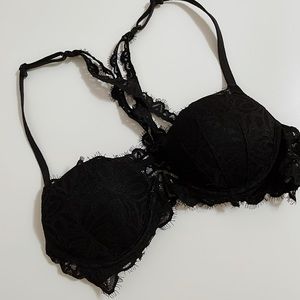 NWOT-PINK lace front closure push up bra